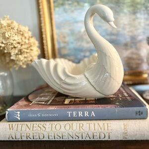 Vintage Lenox White Swan Ceramic Figurine/Bowl